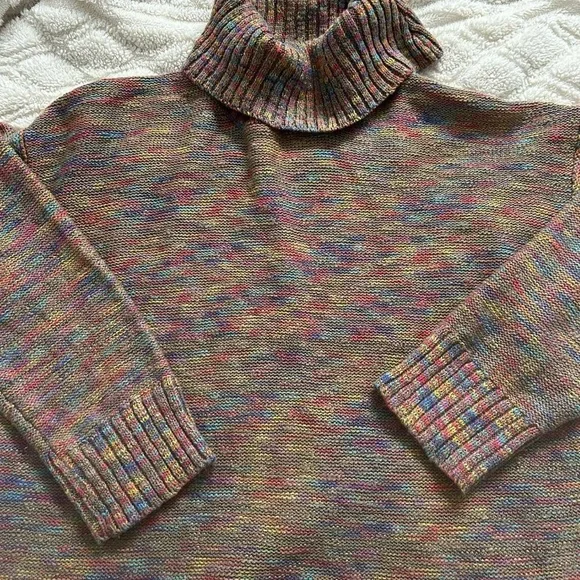 Multi Color Turtleneck - Picture 6 of 8